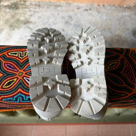 Marc Fisher LTD white chunky penny loafers, style MLLATIKA, size 5M - Picture 5 of 8